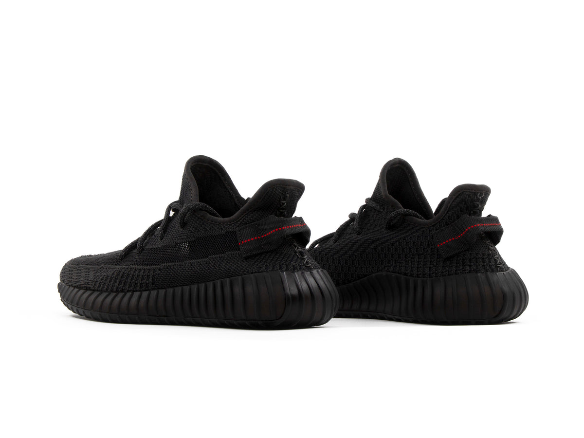 Tenis Yeezy Bost 350 V2 Black Importado
