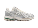 Tenis New Balance 1906R Light Greenish Brown Metallic Silver Importado