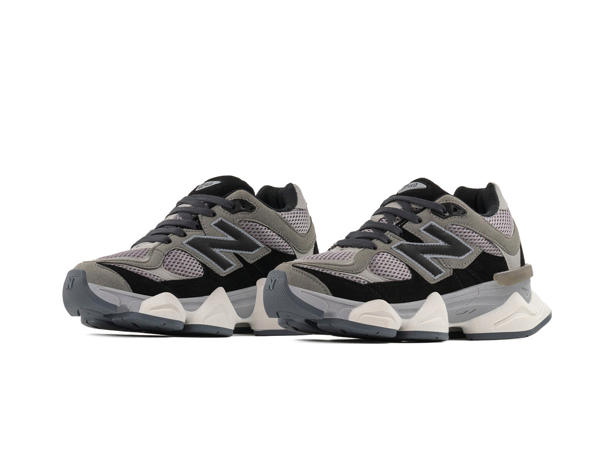Tenis New Balance 9060 Negro Gris 1.1 Premium