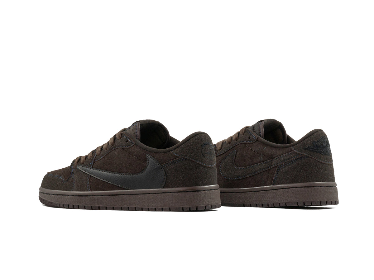 Tenis Travis Low Velvet Brown Importado